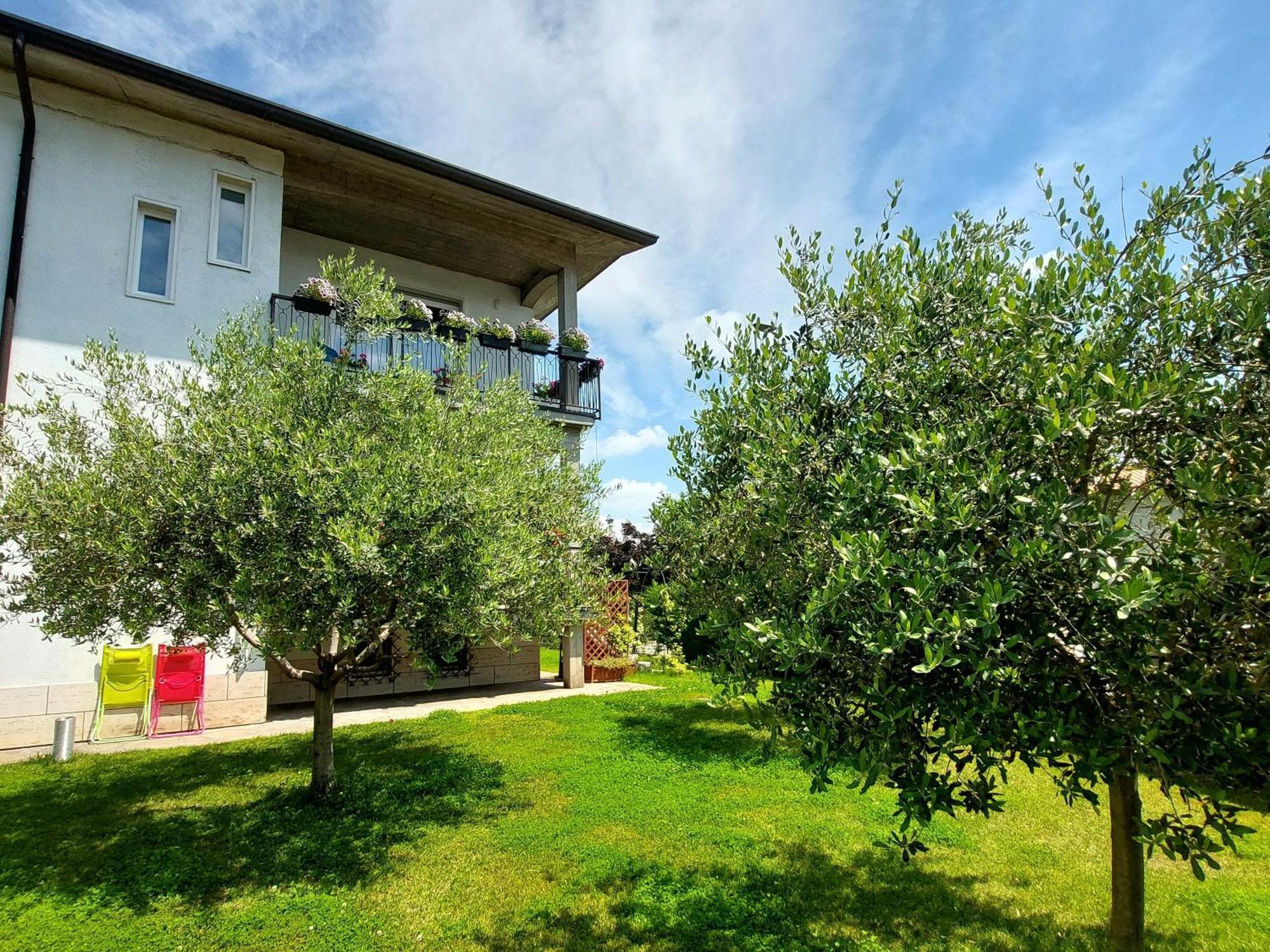 Villa Dolcitalia Tra Gardaland E Le Terme Di Cola Lazise Extérieur photo