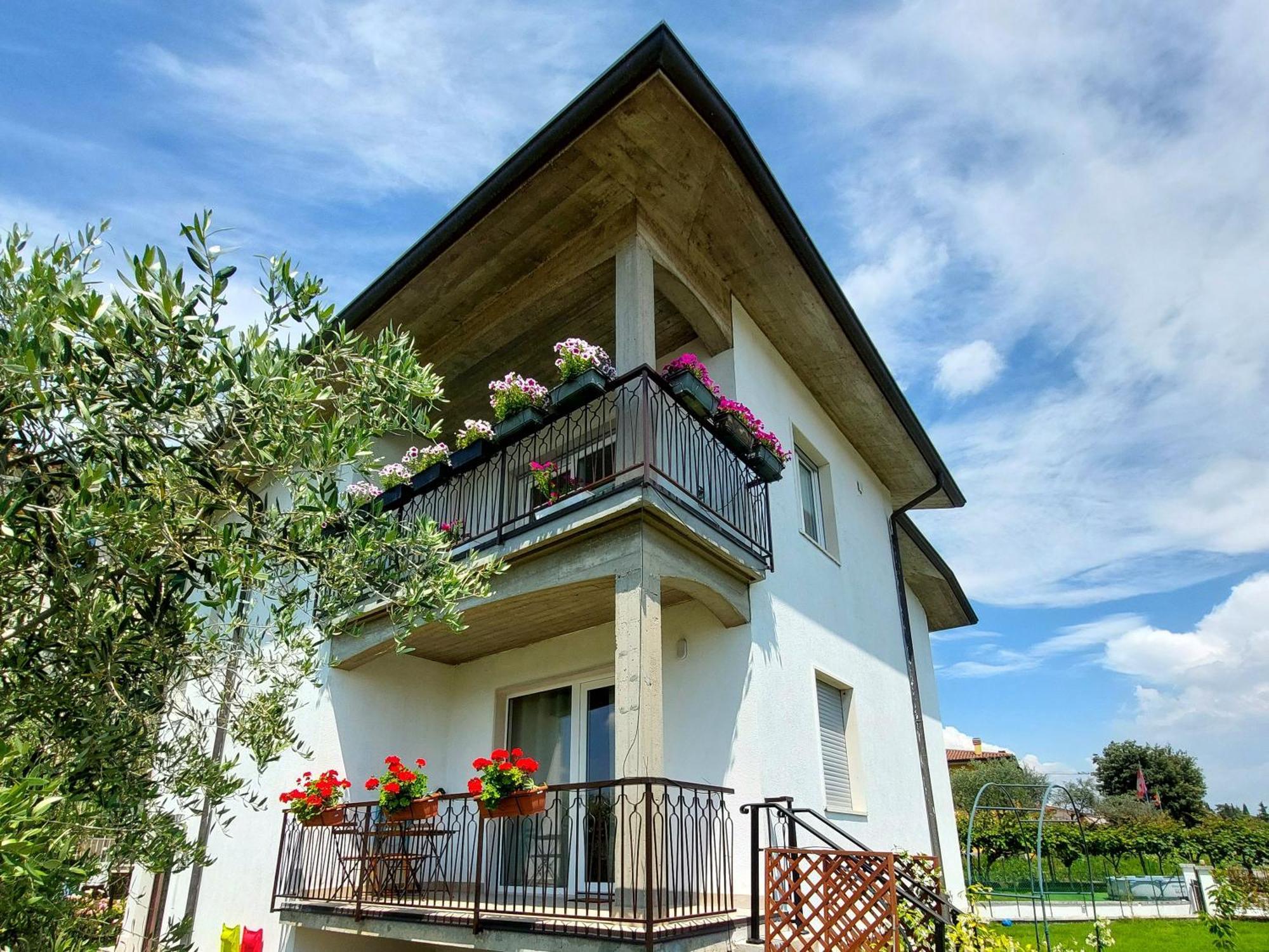 Villa Dolcitalia Tra Gardaland E Le Terme Di Cola Lazise Extérieur photo